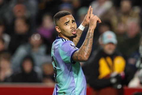 بدلا من ماكس دومان.. أرسنال يعلن تسجيل جيسوس بقائمة الفريق بدوري الأبطال